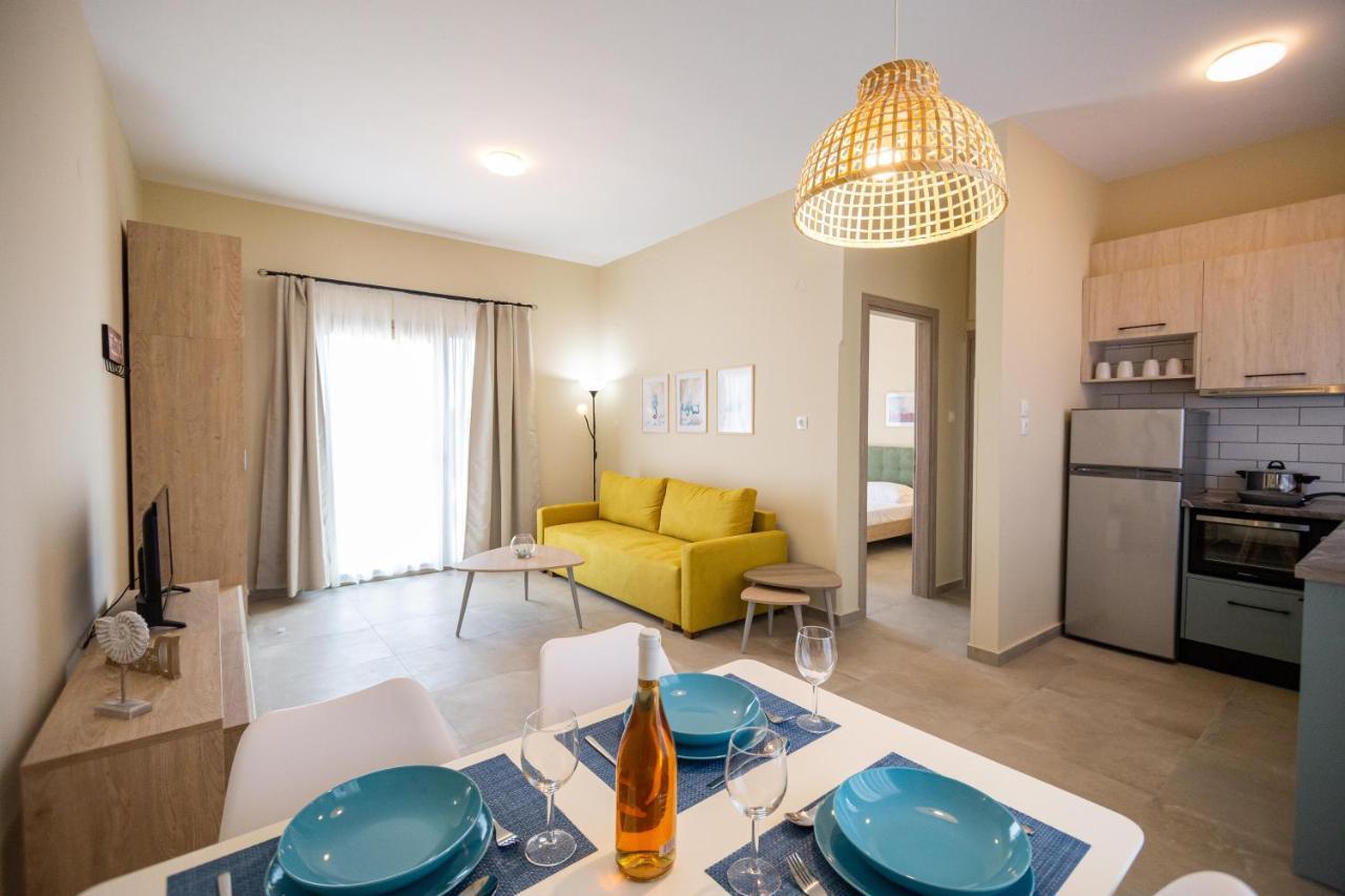 נאה פוטידאה Varkes Suites 1 מראה חיצוני תמונה