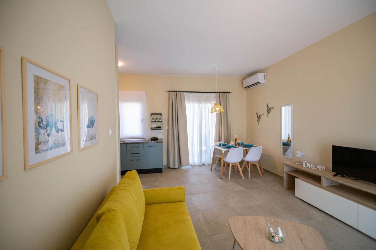 נאה פוטידאה Varkes Suites 1 מראה חיצוני תמונה