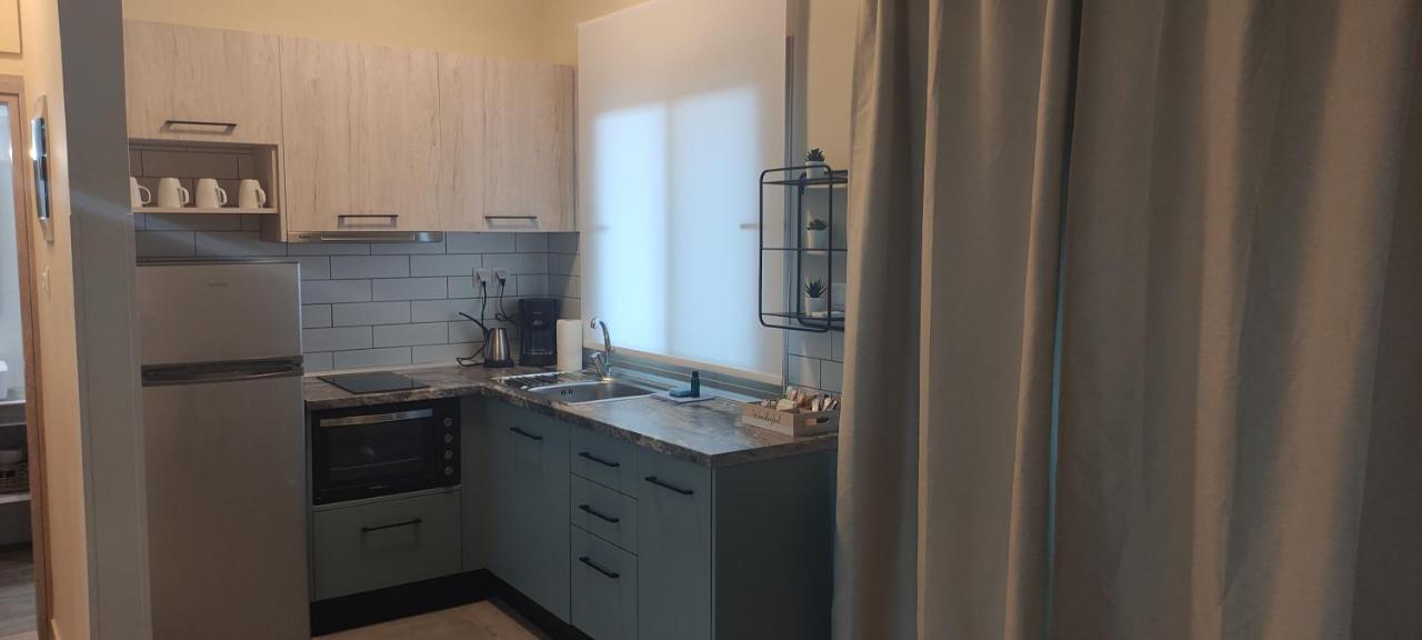 נאה פוטידאה Varkes Suites 1 מראה חיצוני תמונה