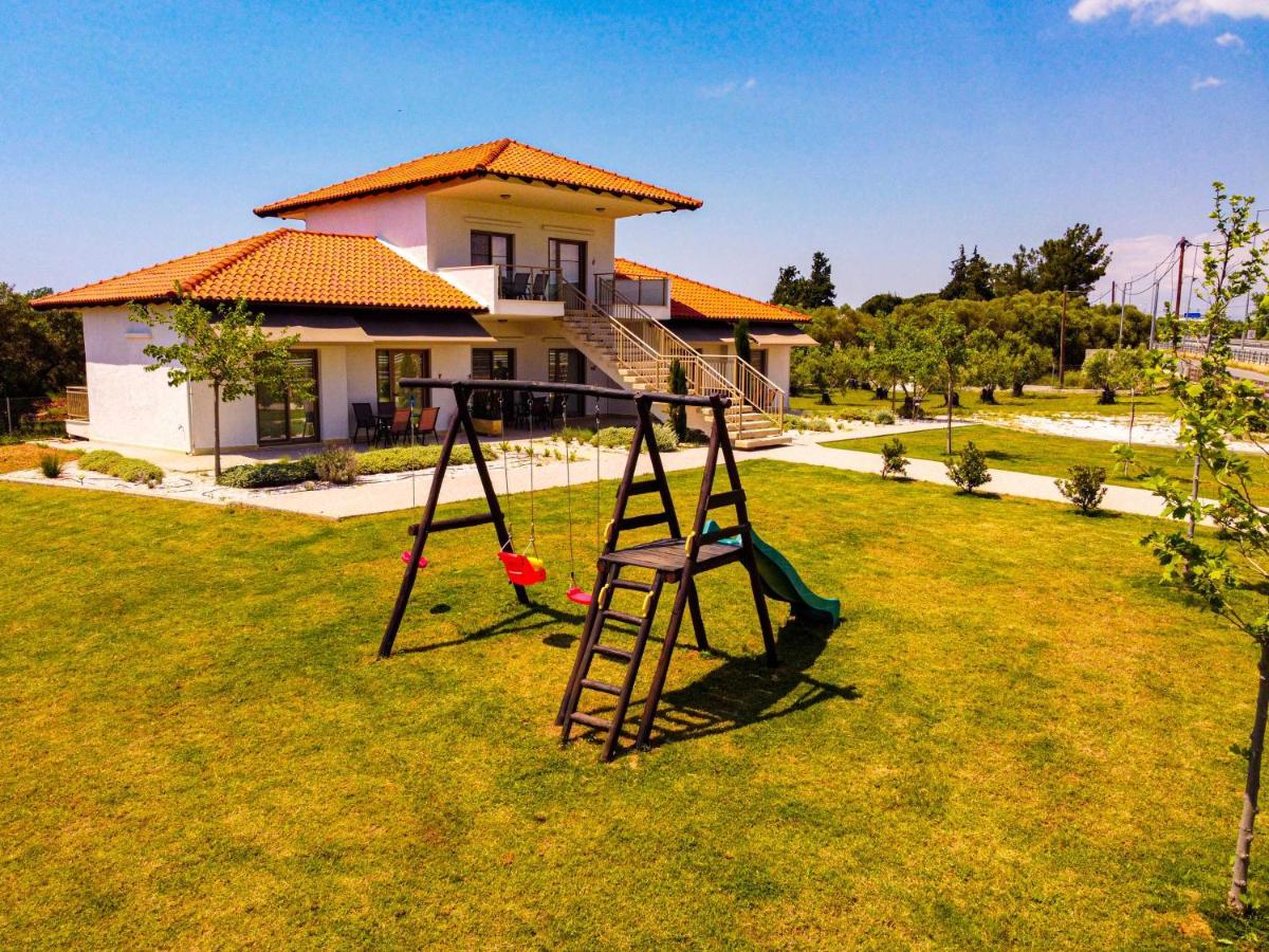 נאה פוטידאה Varkes Suites 1 מראה חיצוני תמונה